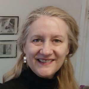 Meet your Posher, Jenny